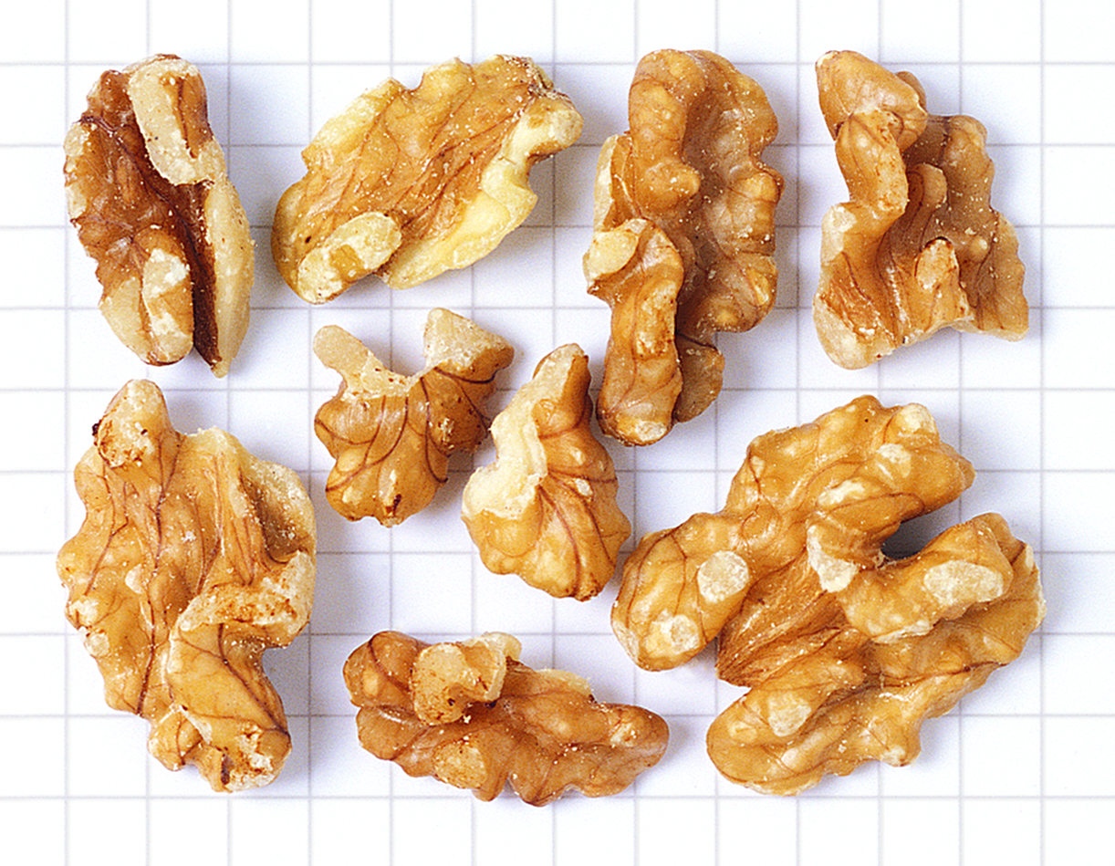Shelled California Walnuts: Pieces and Halves (USDA Standard Size)